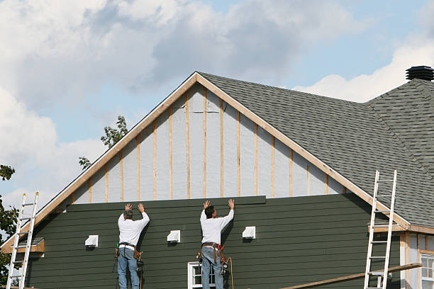 Professional Siding technician working in East Hartford, CT